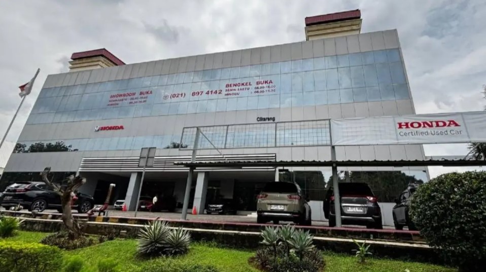mobil bekas