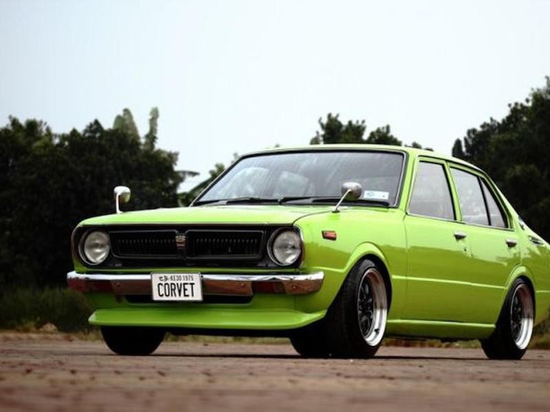 Mobil Retro
