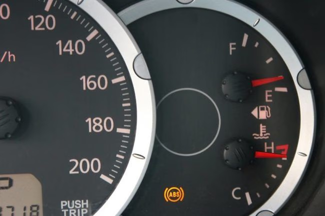 Deteksi Kerusakan Mobil: 5 Tanda dan Cara Mengatasinya 2025